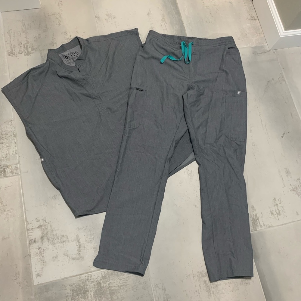 Figs scrub set. Graphite. size M